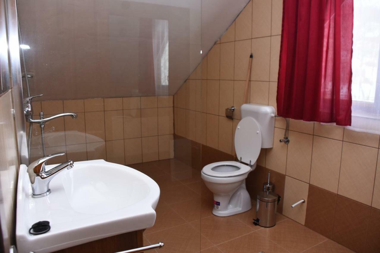 Katalin Kulcsoshaz Hotell Băile Chirui Eksteriør bilde